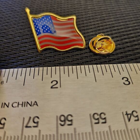 AMERICAN FLAG LAPEL PIN USA Red White Blue Gold New HAT Pin TIE pin LAPEL Pin - Picture 1 of 3